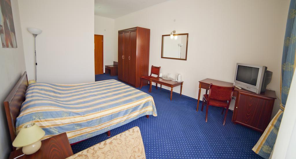 Hotel Sani Truskavets Habitación foto